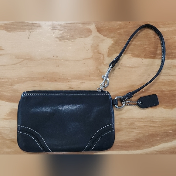 Y2k Coach Wristlet - Picture 3 of 7